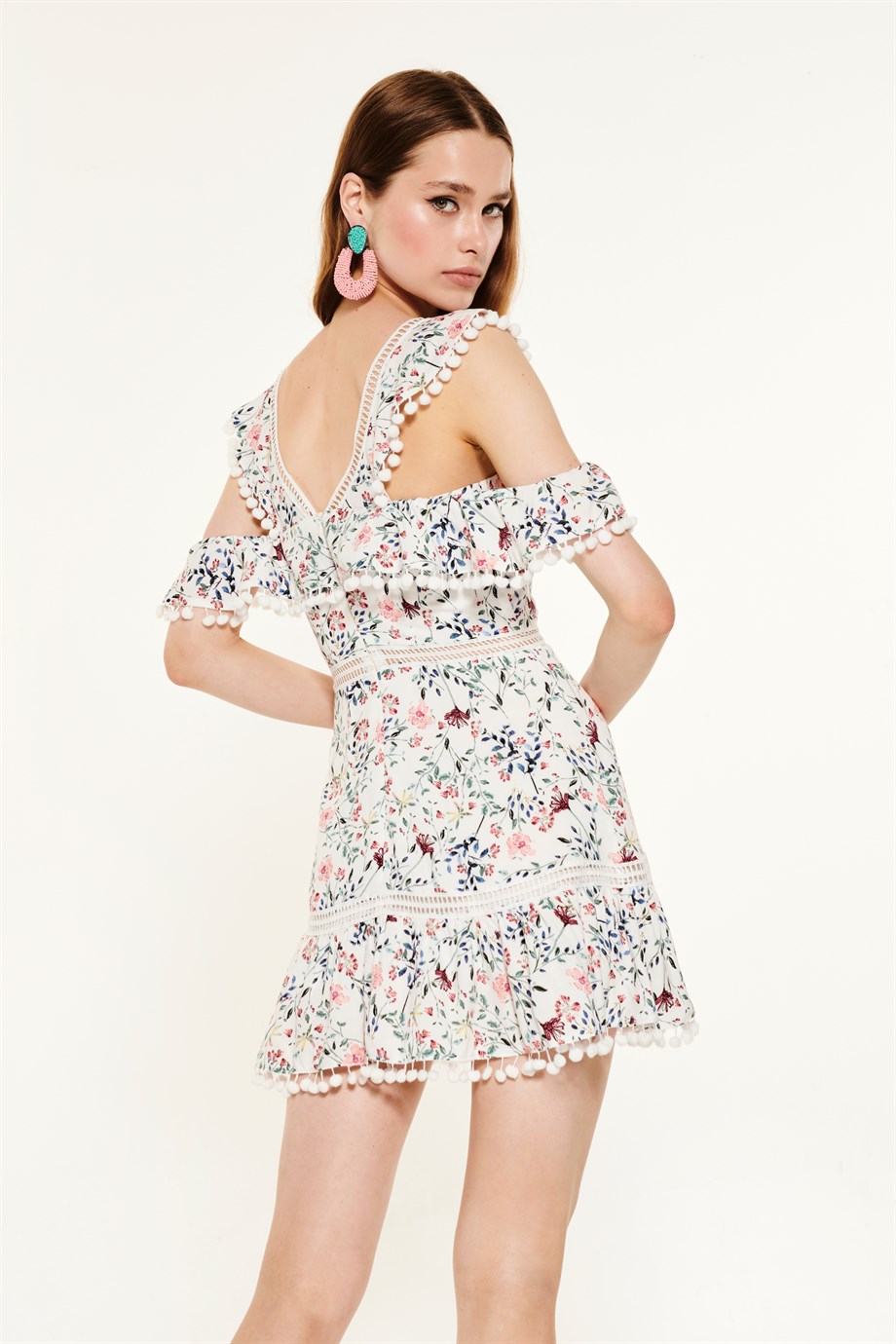 Dancing Blossoms Beyaz Desenli Elbise