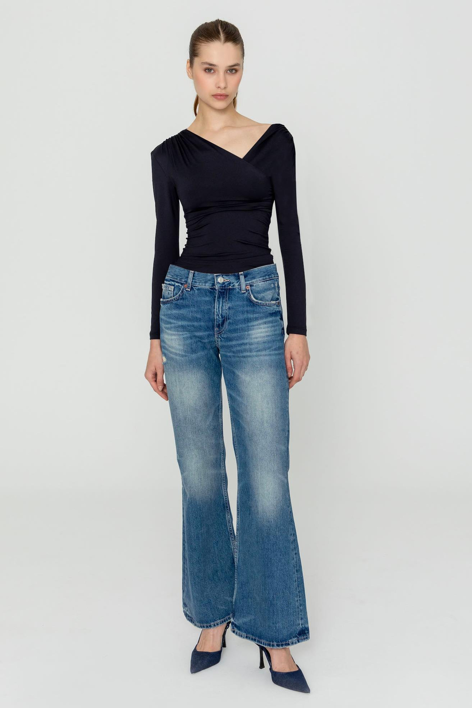 GOLDSIGN BLACK BLOUSE