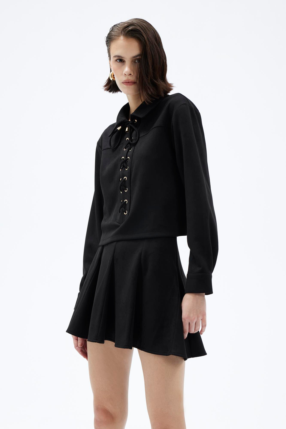 LACE-UP BLACK CARTER BLOUSE