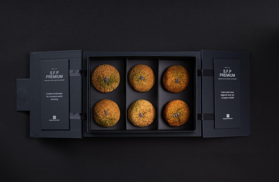 Matcha ve Lavanta Kremalı Choux