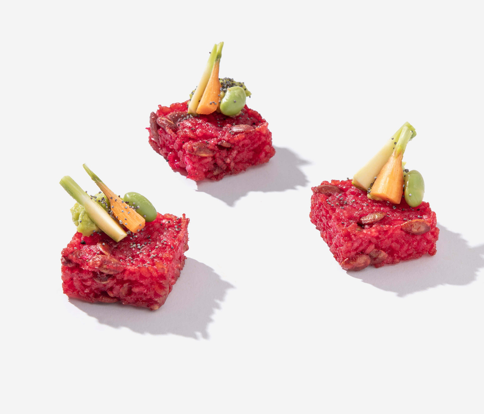 Ruby Sushi Bite - 15 Ad