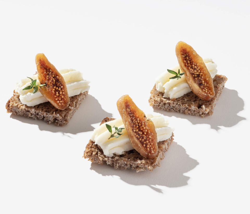 Tulum Cheese Canapé - 15 pcs