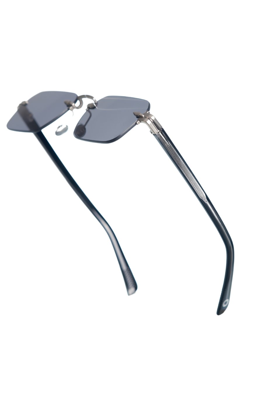 ROYAL EYEWEAR RE7116 SİYAH GÜNEŞ GÖZLÜĞÜGözlükWATCHOFROYALRE7116ROYAL EYEWEAR RE7116 SİYAH GÜNEŞ GÖZLÜĞÜ