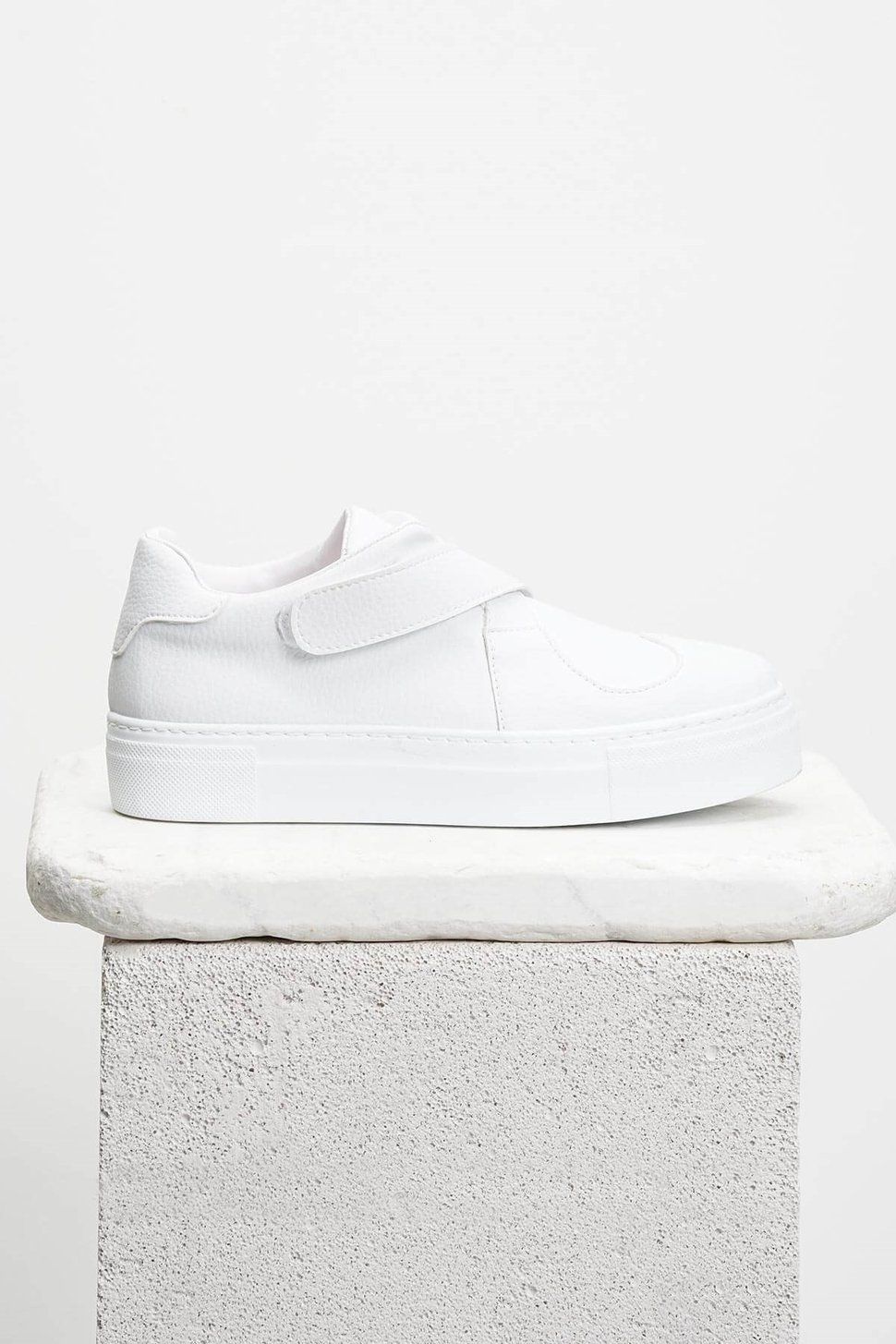 Irma Beyaz Çapraz Cırtlı Sneaker-SPOR-Mio Gusto-05011WHC