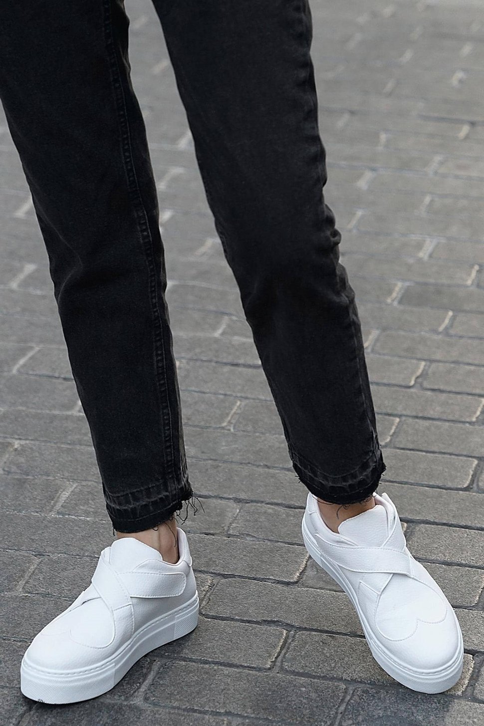 Irma Beyaz Çapraz Cırtlı Sneaker-SPOR-Mio Gusto-05011WHC
