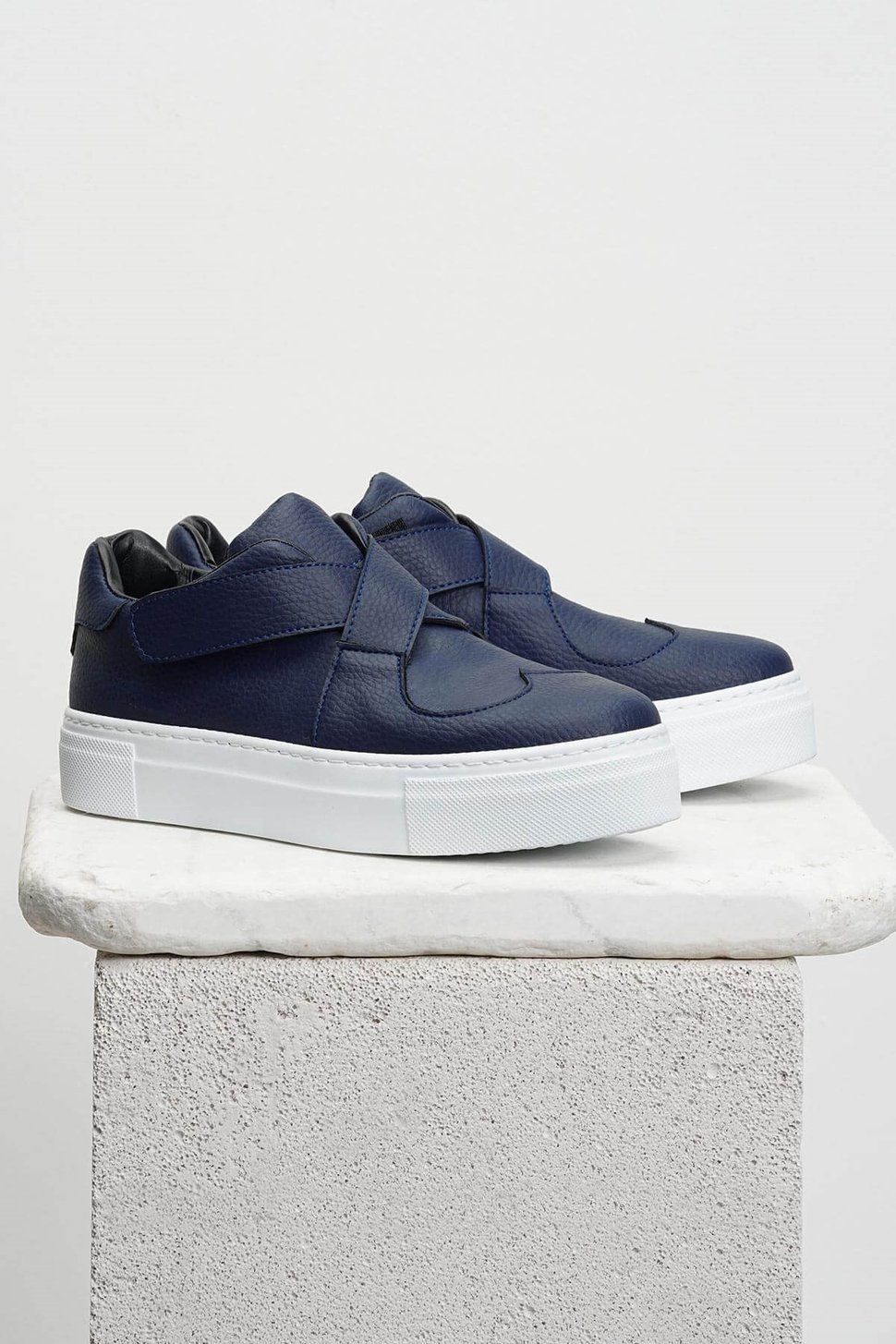 Irma Lacivert Çapraz Cırtlı Sneaker-SPOR-Mio Gusto-05011DBC