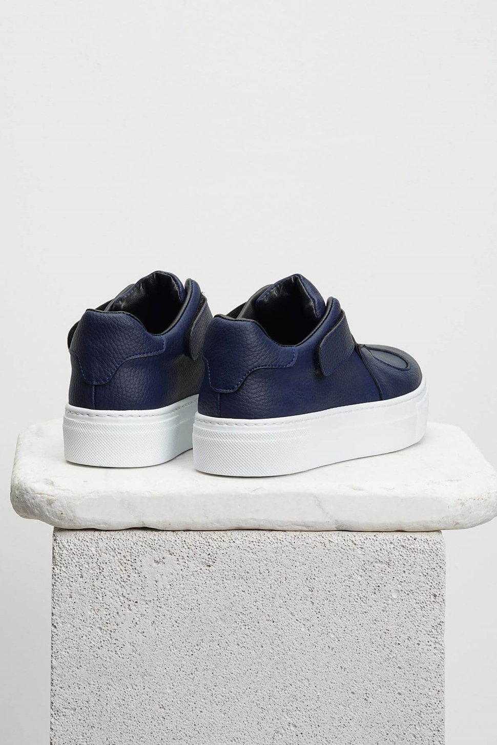 Irma Lacivert Çapraz Cırtlı Sneaker-SPOR-Mio Gusto-05011DBC