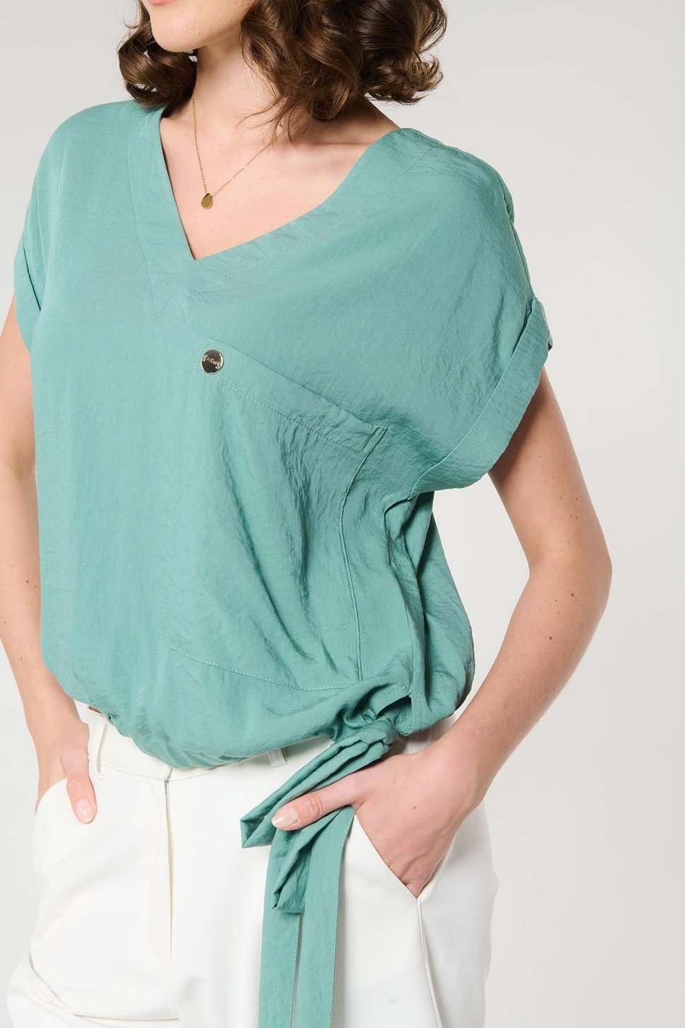 Mint Yeşili Renk Kare Cepli Bluz