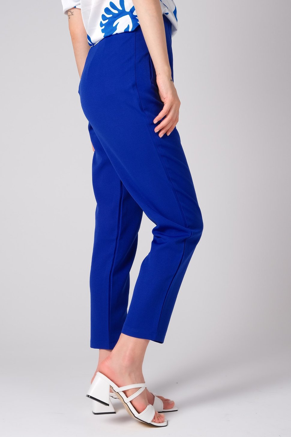 Saks Renk Düz Paça Pantalon-Pantolon-Mio Gusto-G0027SKK