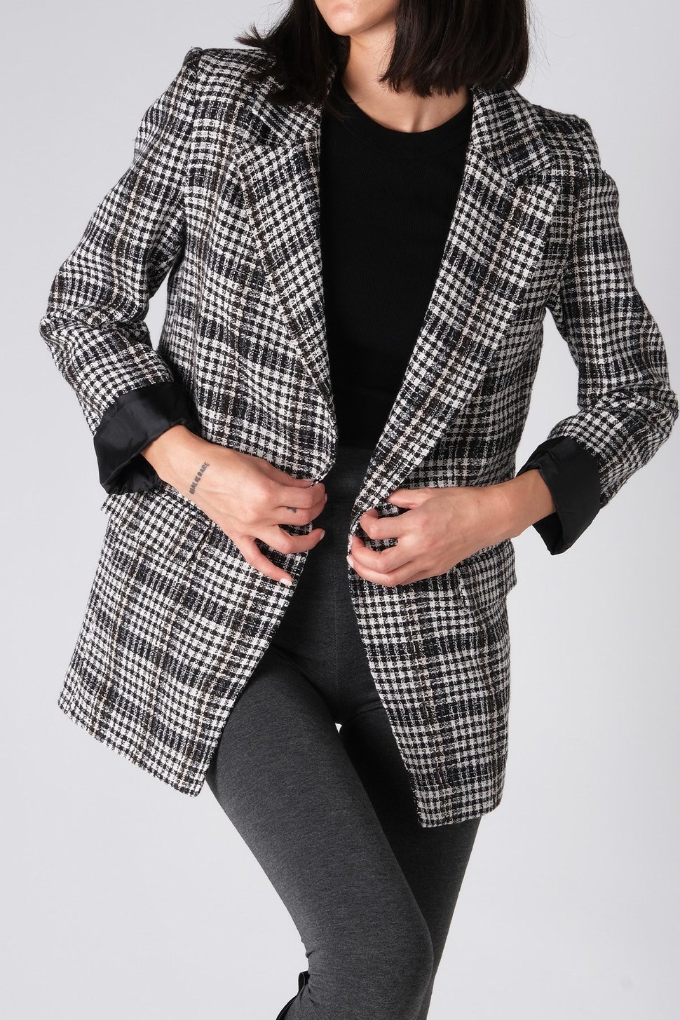 Siyah Ekose Vatkalı Tek Düğme Ceket-GİYİM-Mio Gusto-G0035BLK