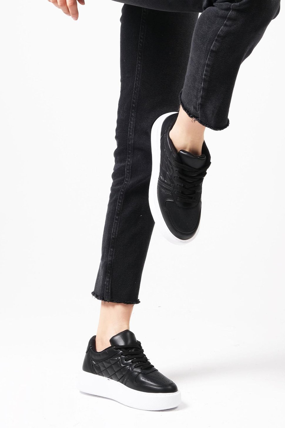 Teresa Siyah Renk Kadın Sneaker-SPOR-Mio Gusto-05402BLC
