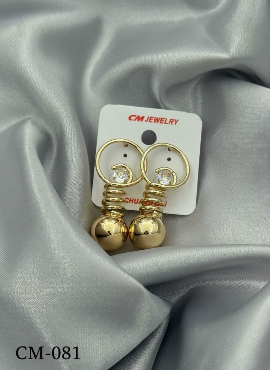 CM Küpe // CM-081.CM-081