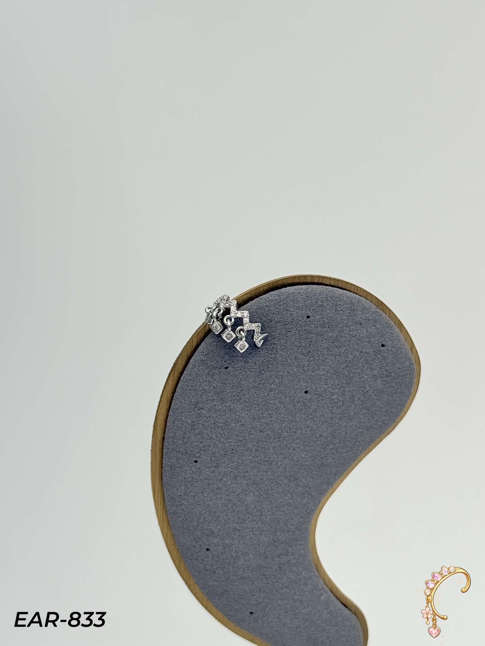 EARCUFF Kıkırdak Küpe // EAR-833EAR-833