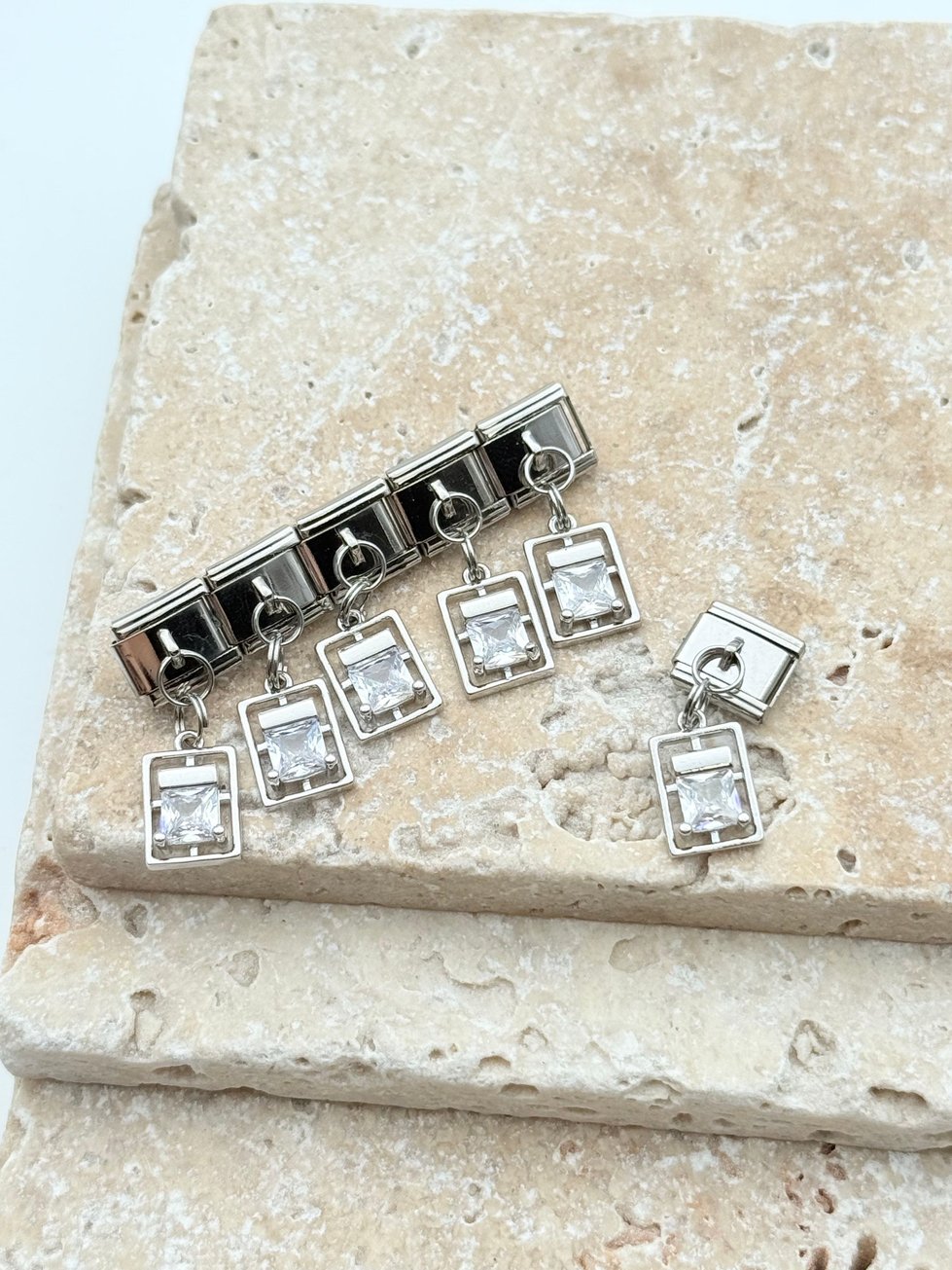 NMT Charm // CHARM-1105.CHARM-1105