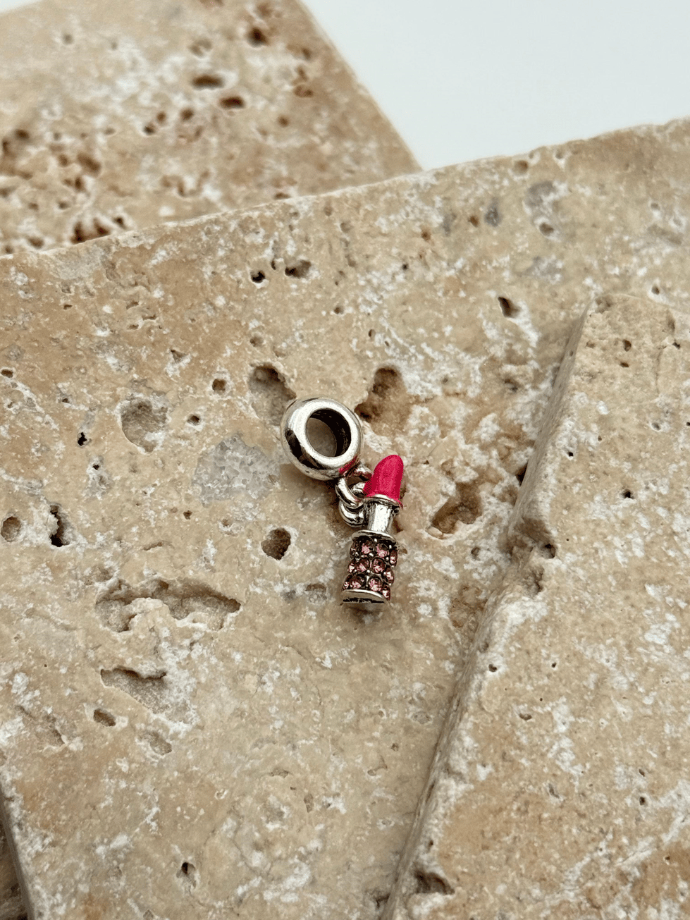 PNDR Charm // CHARM-764.CHARM-764