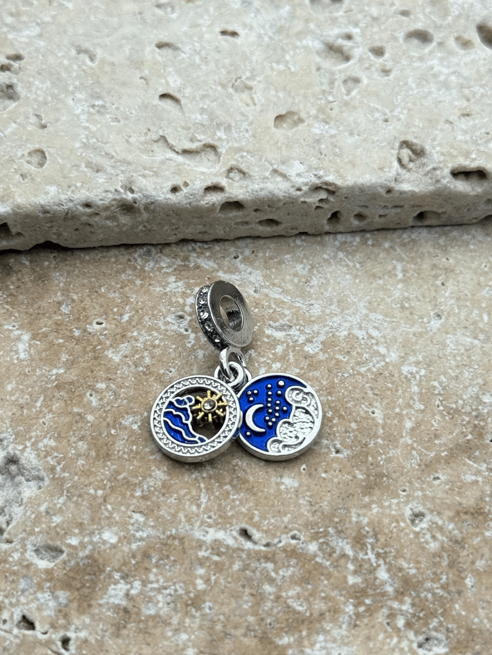 PNDR Charm // CHARM-773.CHARM-773