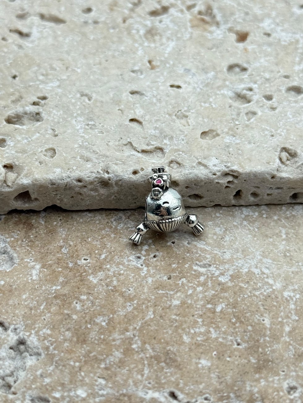 PNDR Charm // CHARM-778.CHARM-778