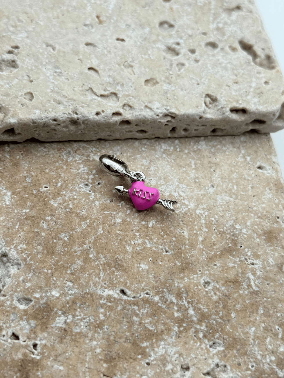 PNDR Charm // CHARM-799.CHARM-799