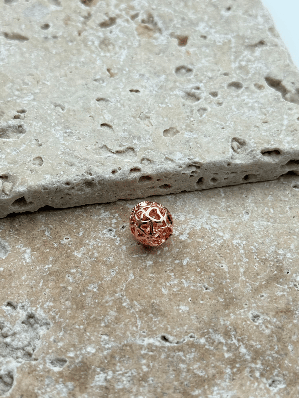 PNDR Charm // CHARM-806.CHARM-806