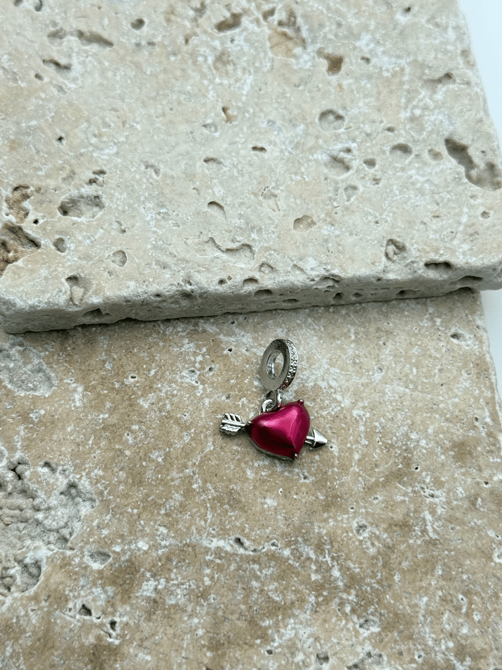 PNDR Charm // CHARM-829.CHARM-829