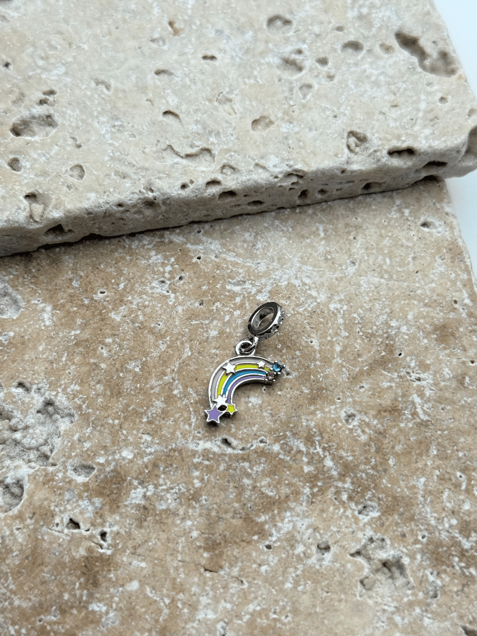 PNDR Charm // CHARM-831.CHARM-831
