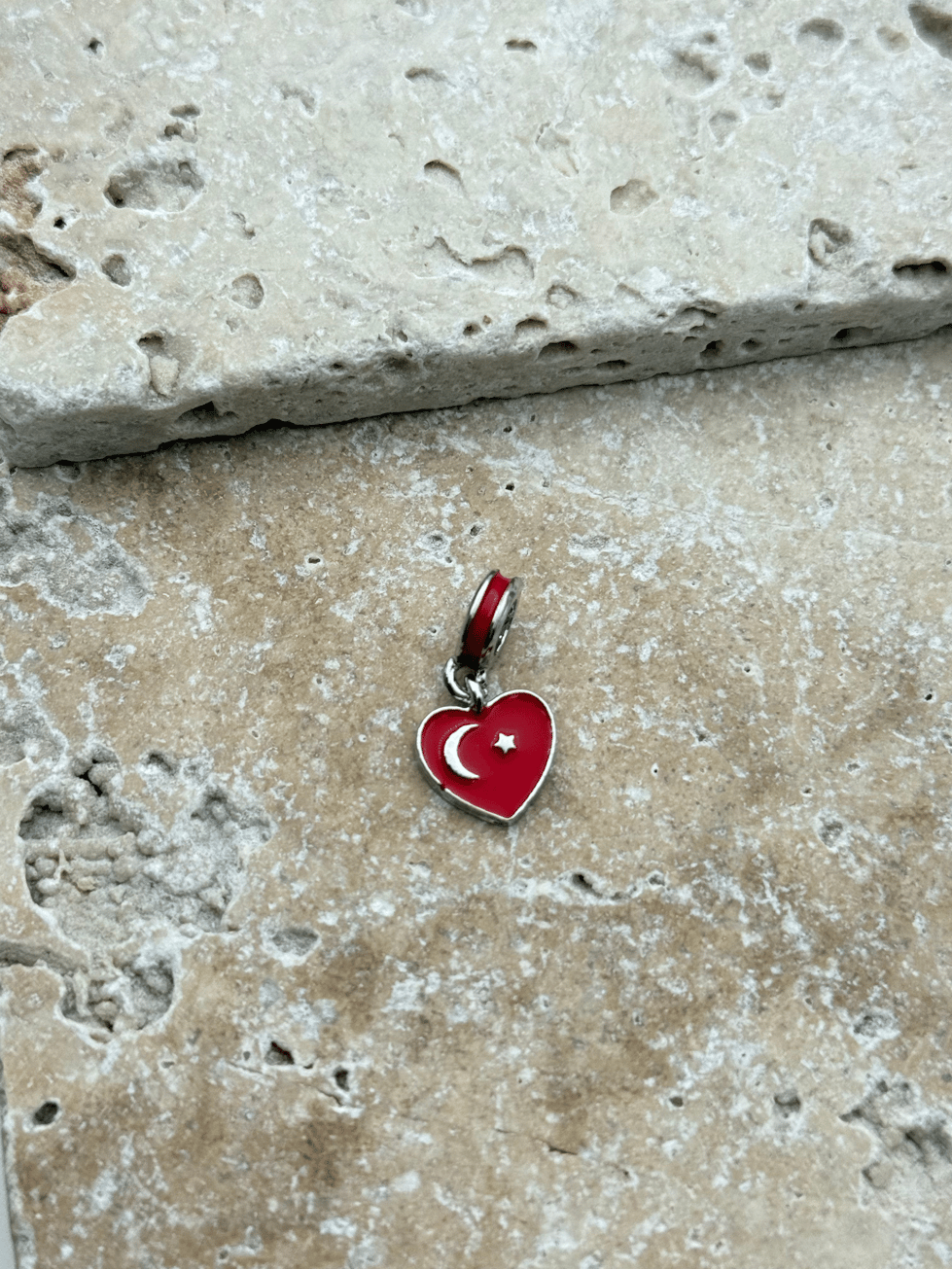 PNDR Charm // CHARM-839.CHARM-839