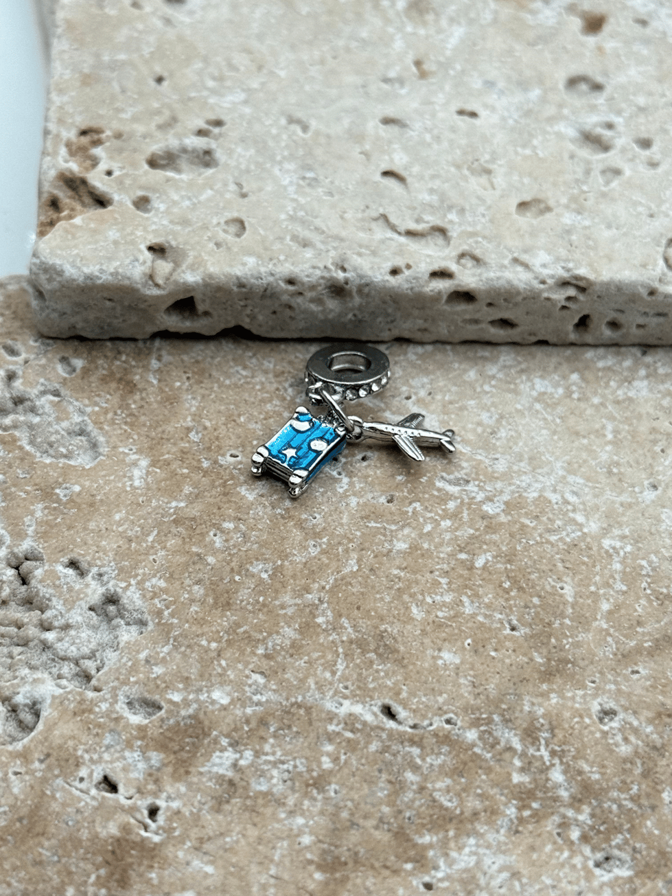 PNDR Charm // CHARM-875.CHARM-875