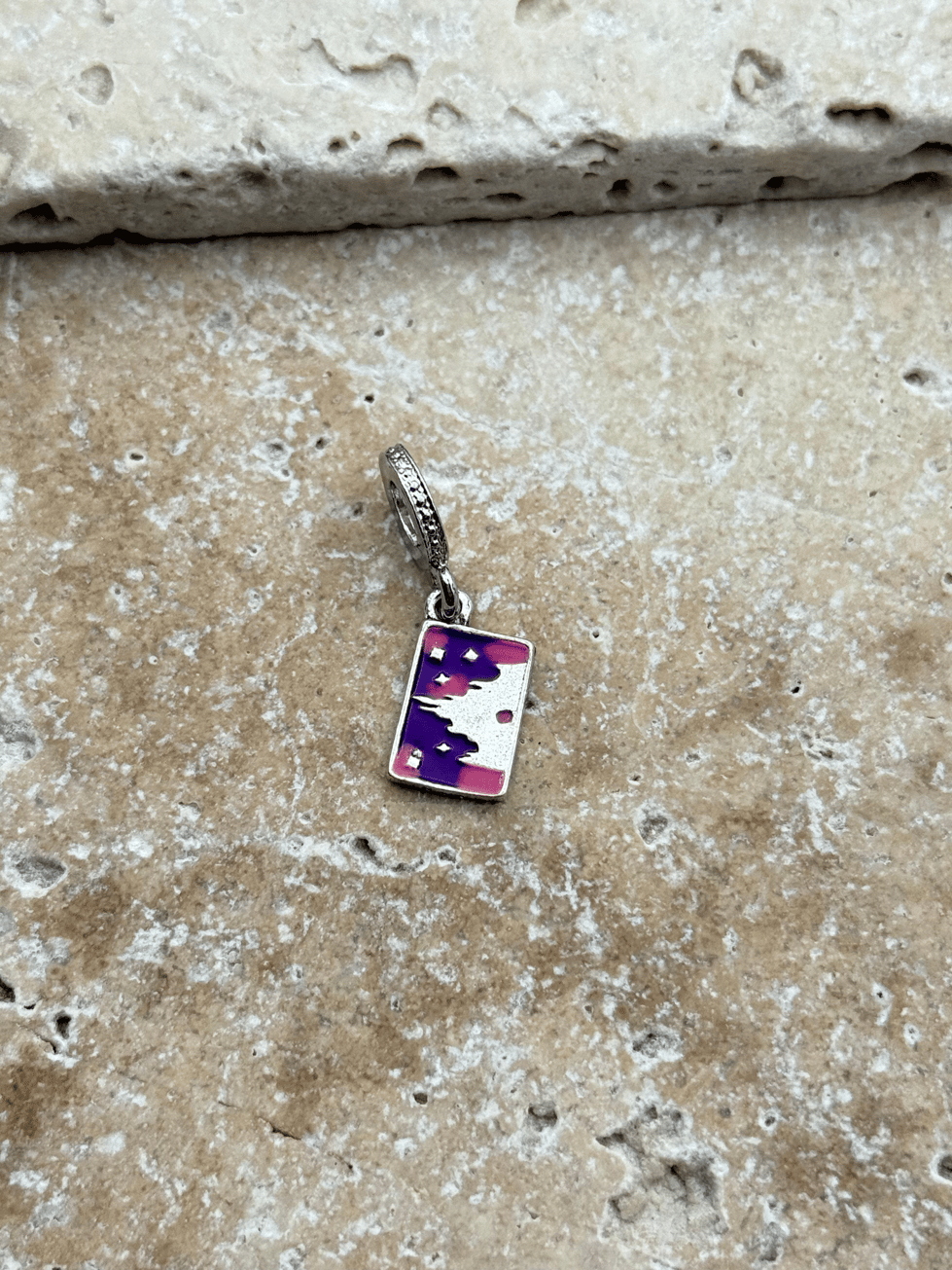 PNDR Charm // CHARM-946.CHARM-946