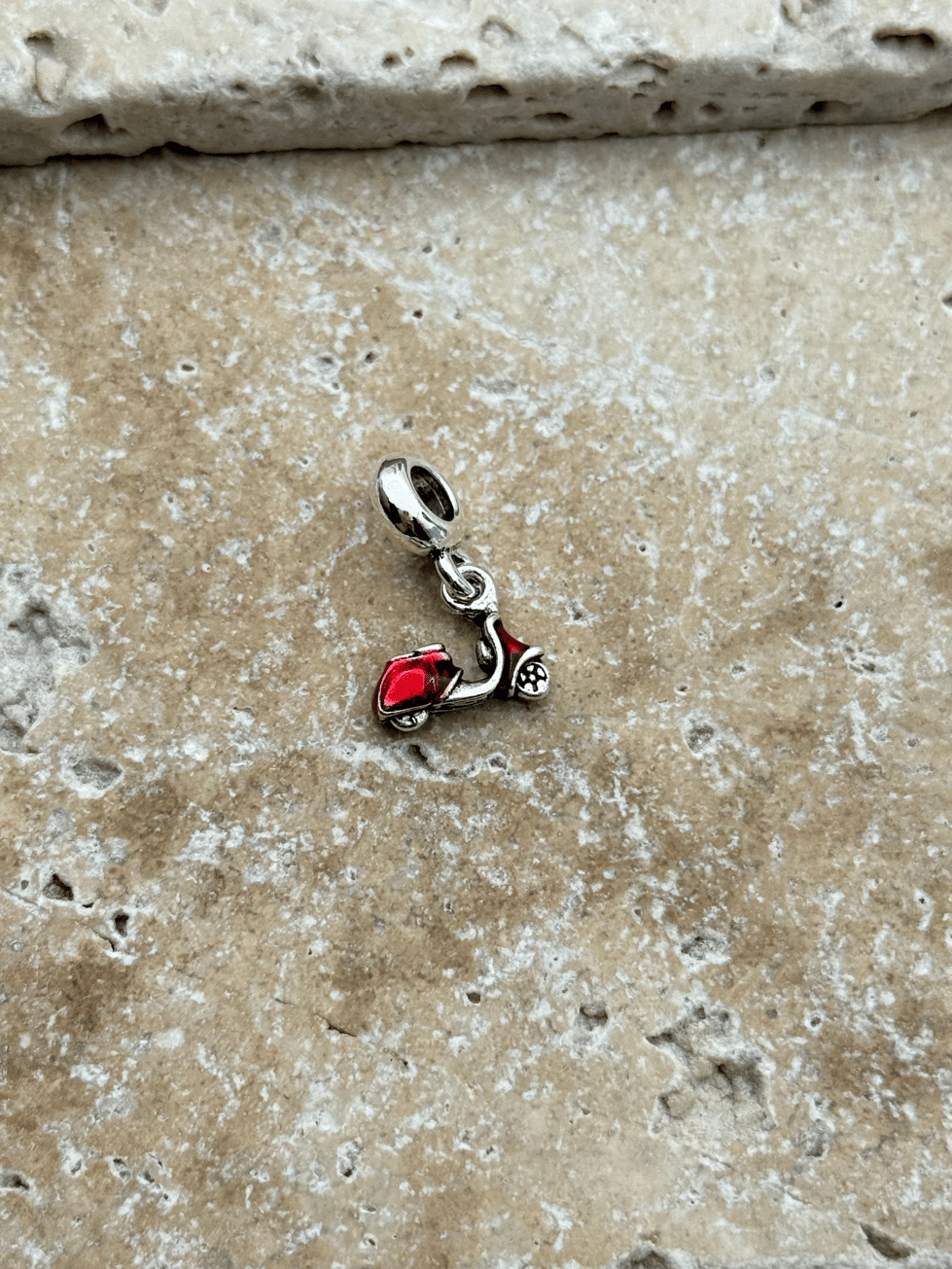 PNDR Charm // CHARM-948.CHARM-948