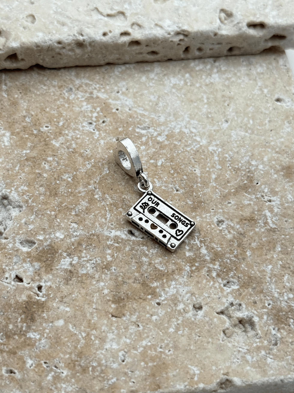PNDR Charm // CHARM-950.CHARM-950